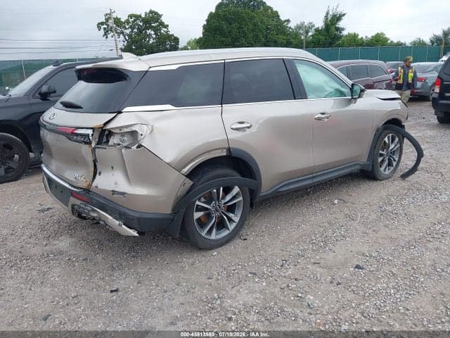 2022 INFINITI QX60 LUXE AWD 4