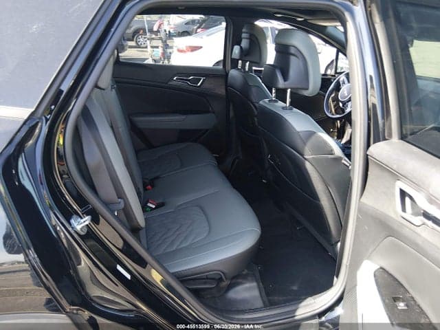 2023 KIA SPORTAGE X-LINE 8