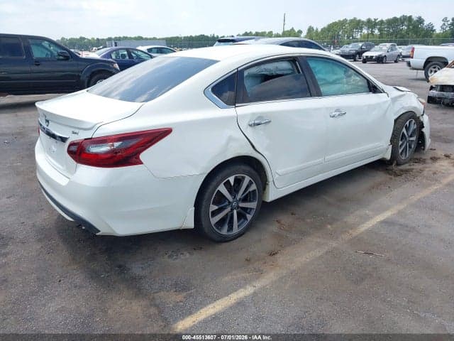 2017 NISSAN ALTIMA 2.5 SR 4