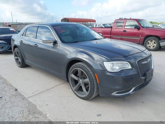 2019 CHRYSLER 300 TOURING 1