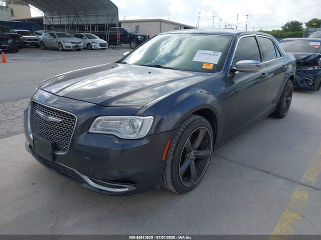 2019 CHRYSLER 300 TOURING 2