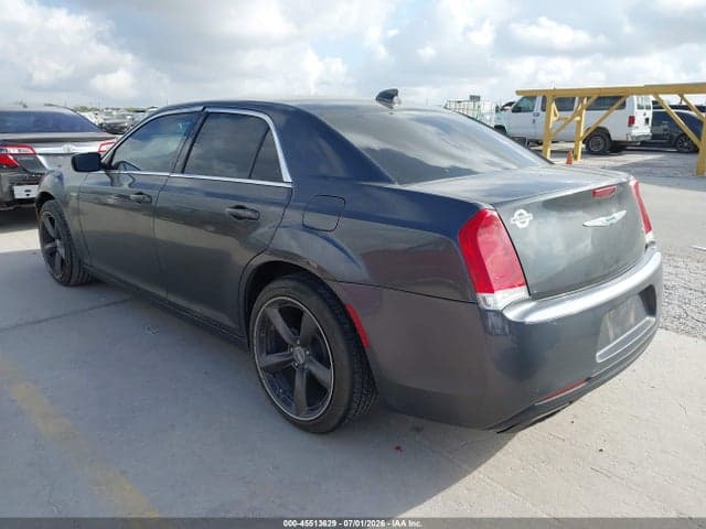 2019 CHRYSLER 300 TOURING 3