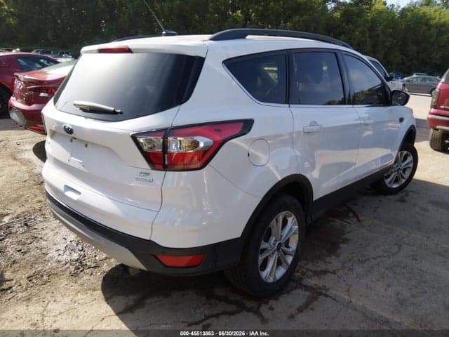 2017 FORD ESCAPE SE 4