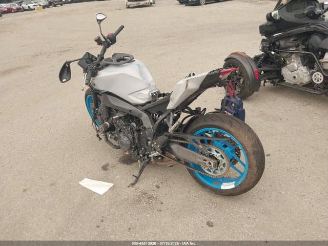 2025 YAMAHA MT09 3