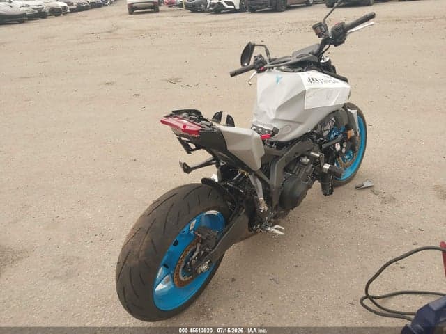 2025 YAMAHA MT09 4