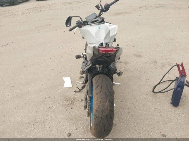 2025 YAMAHA MT09 6