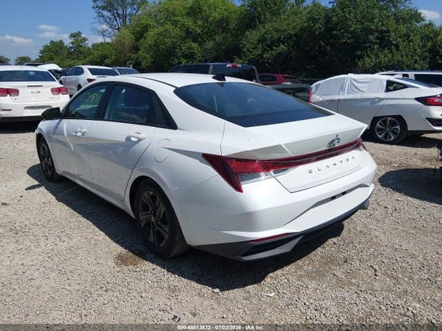 2021 HYUNDAI ELANTRA SEL 3