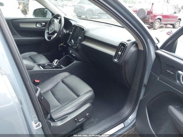 2020 VOLVO XC40 T5 INSCRIPTION 5