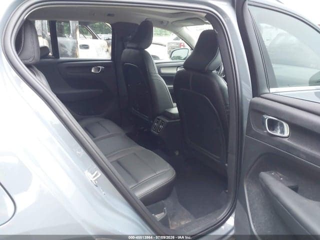 2020 VOLVO XC40 T5 INSCRIPTION 8
