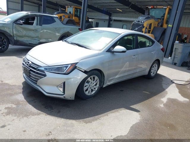 2019 HYUNDAI ELANTRA SE 2