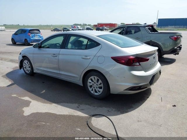 2019 HYUNDAI ELANTRA SE 3