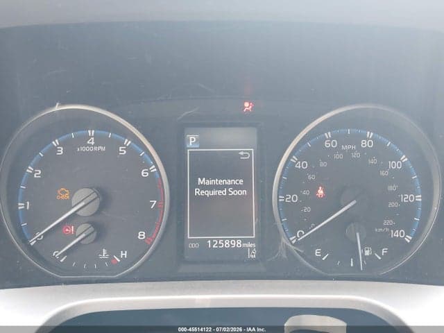 2018 TOYOTA RAV4 LE 7