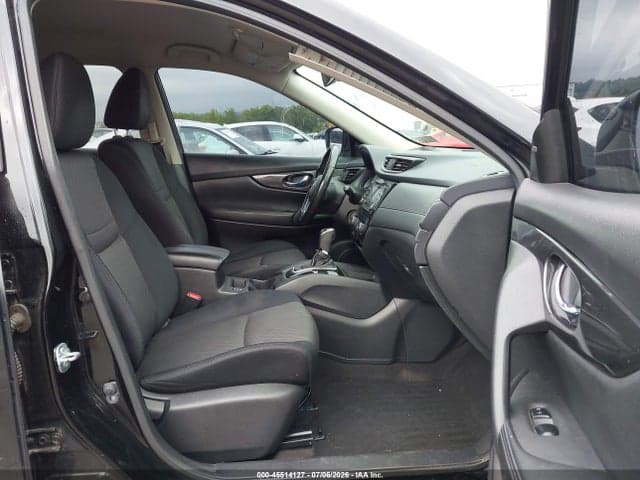 2017 NISSAN ROGUE SV 5