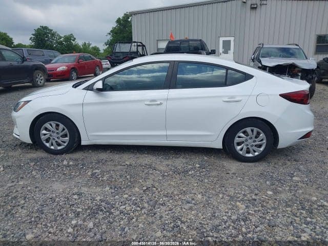 2020 HYUNDAI ELANTRA SE 15