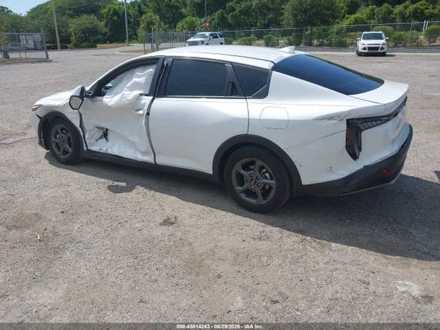 2025 KIA K4 LXS 3