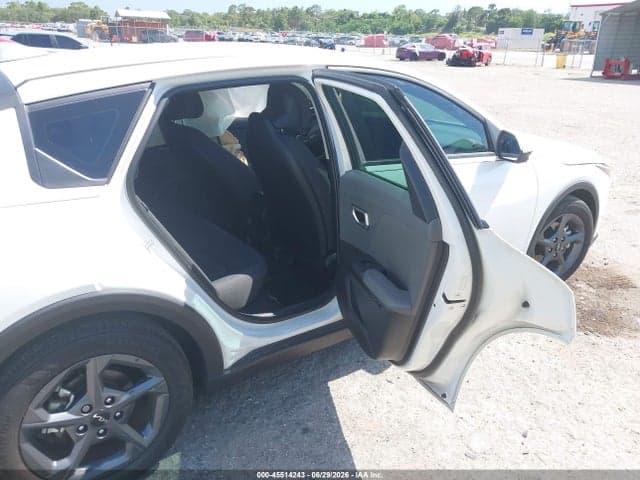 2025 KIA K4 LXS 8
