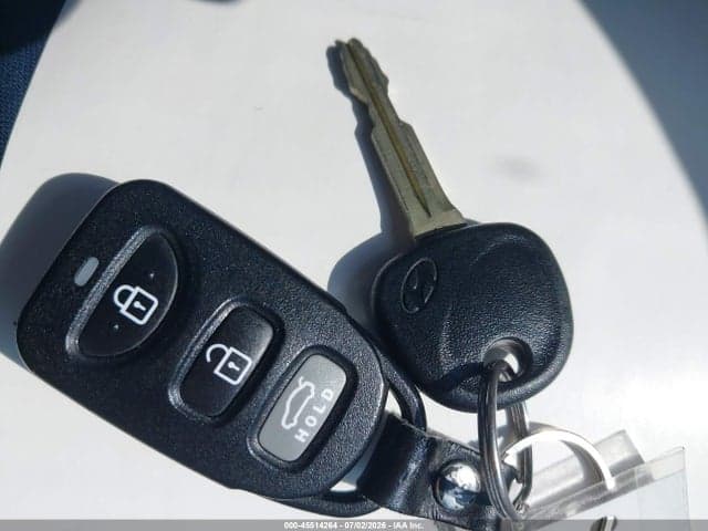 2020 HYUNDAI ELANTRA SE 11
