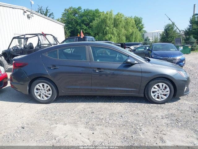 2020 HYUNDAI ELANTRA SE 14