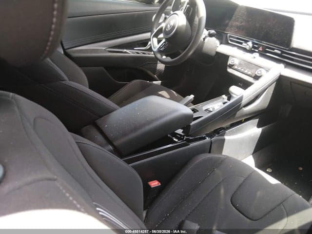 2024 HYUNDAI ELANTRA SEL 5