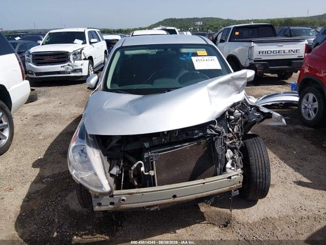 2018 NISSAN VERSA 1.6 SV 12