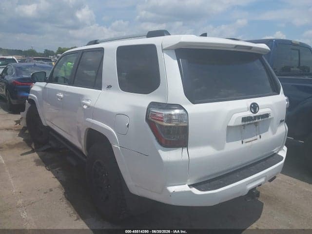 2022 TOYOTA 4RUNNER 3