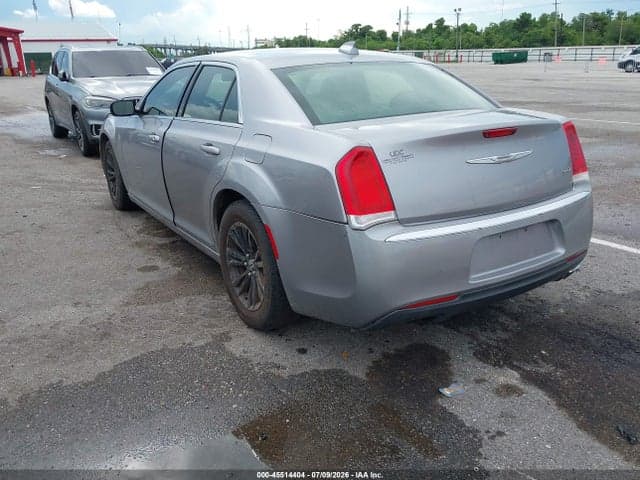2017 CHRYSLER 300 LIMITED 3