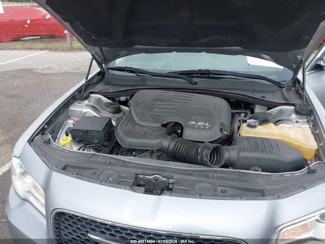 2017 CHRYSLER 300 LIMITED 10