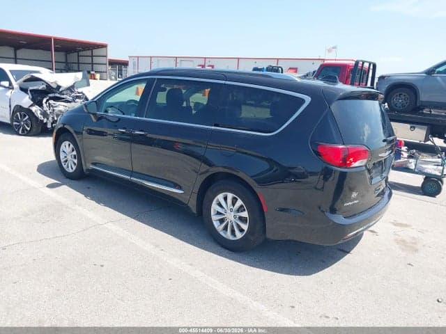 2018 CHRYSLER PACIFICA TOURING L 3