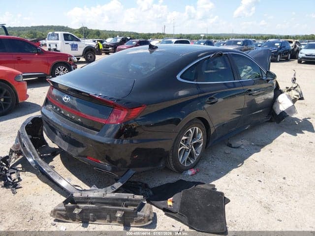 2023 HYUNDAI SONATA SEL 4