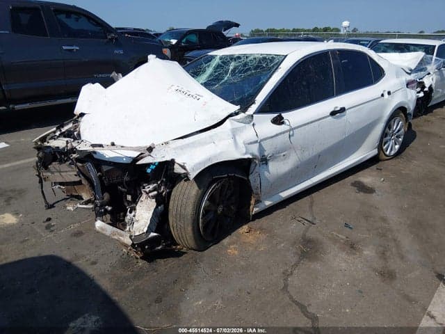2020 TOYOTA CAMRY LE 2