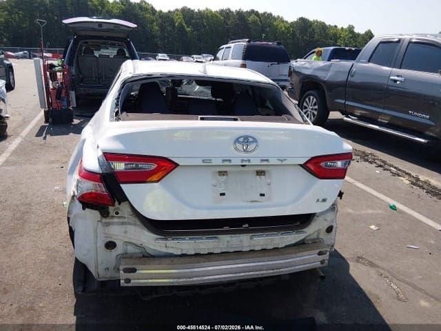 2020 TOYOTA CAMRY LE 17