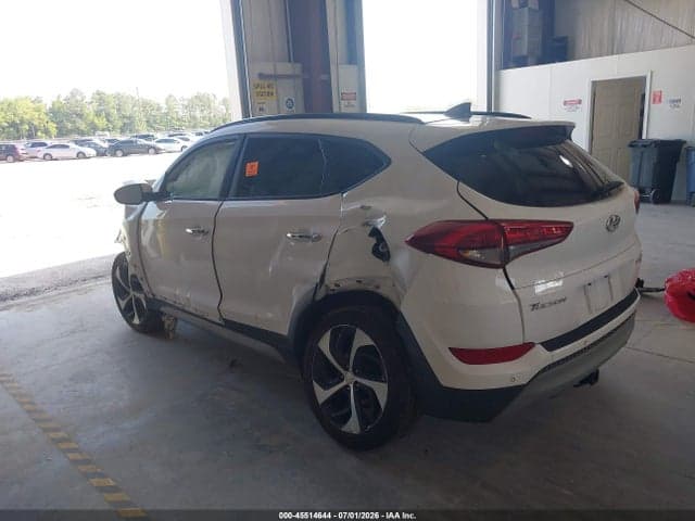 2017 HYUNDAI TUCSON LIMITED/SPORT AND ECO/SE 3