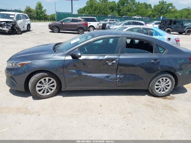2023 KIA FORTE LX 6
