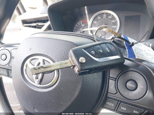 2022 TOYOTA COROLLA LE 11
