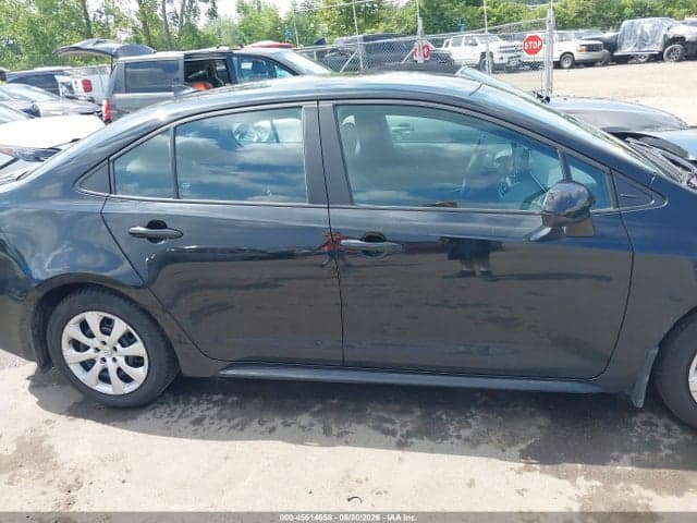 2022 TOYOTA COROLLA LE 13
