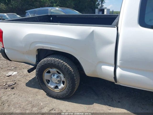 2017 TOYOTA TACOMA SR 6