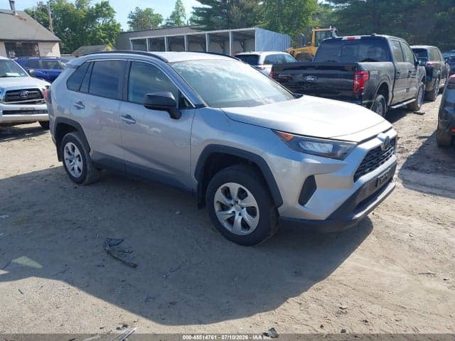 2019 TOYOTA RAV4 LE 1