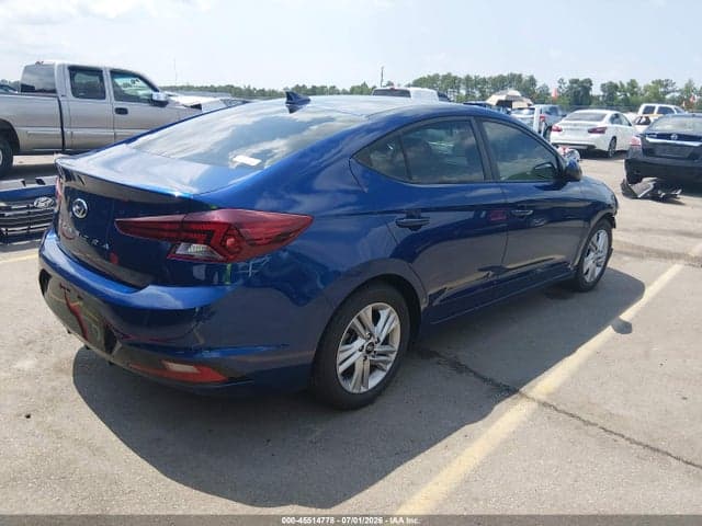 2020 HYUNDAI ELANTRA SEL 4
