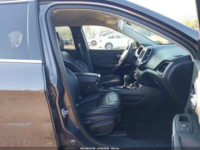 2019 JEEP CHEROKEE LATITUDE PLUS 4X4 5