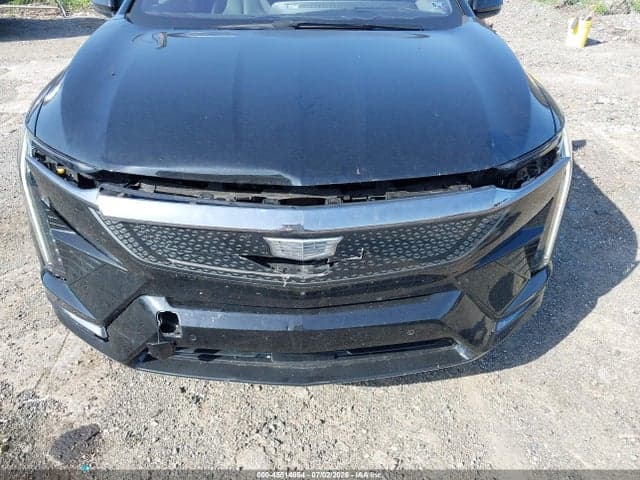 2025 CADILLAC OPTIQ SPORT 2 AWD 6