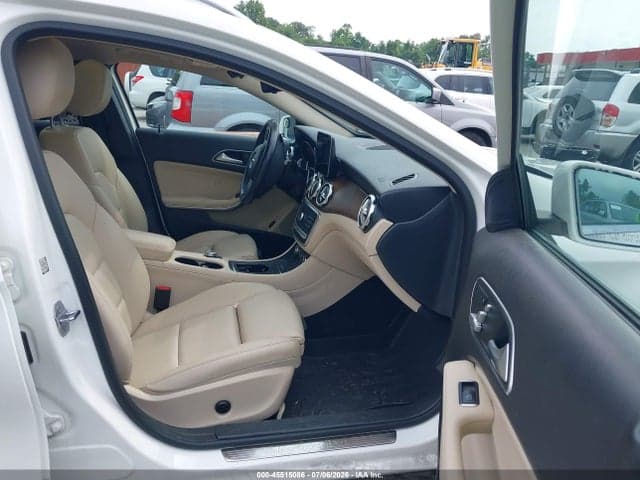 2020 MERCEDES-BENZ GLA 250 4MATIC 5