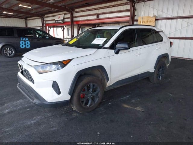 2020 TOYOTA RAV4 LE 2