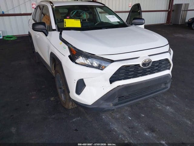 2020 TOYOTA RAV4 LE 6