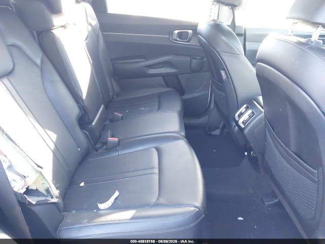 2024 KIA SORENTO S 8