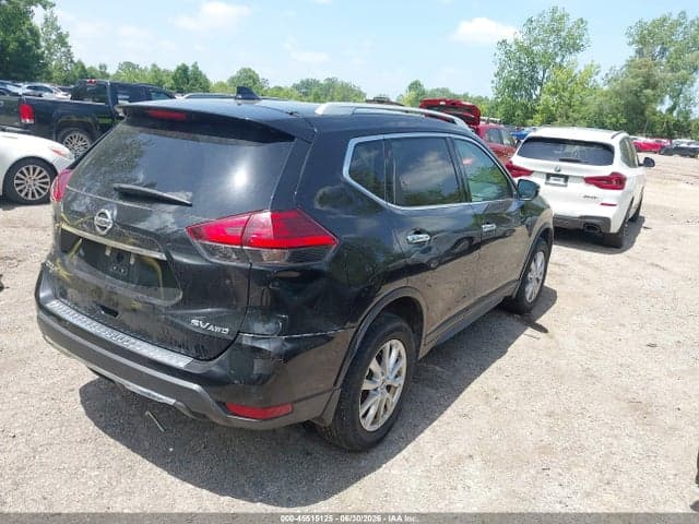 2017 NISSAN ROGUE SV 4
