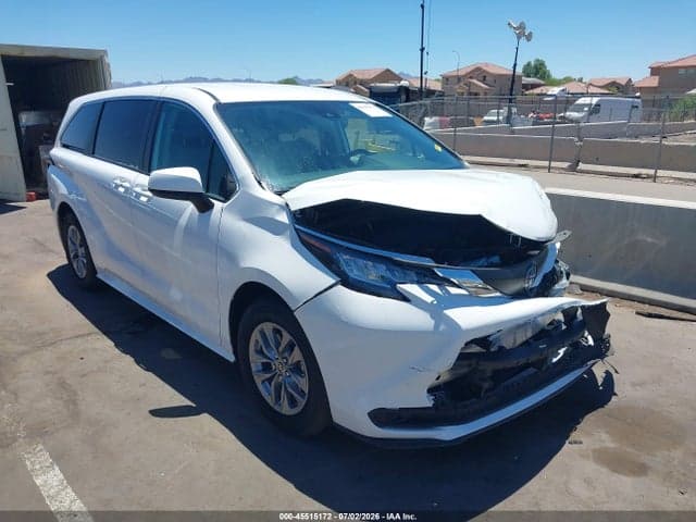 2023 TOYOTA SIENNA LE