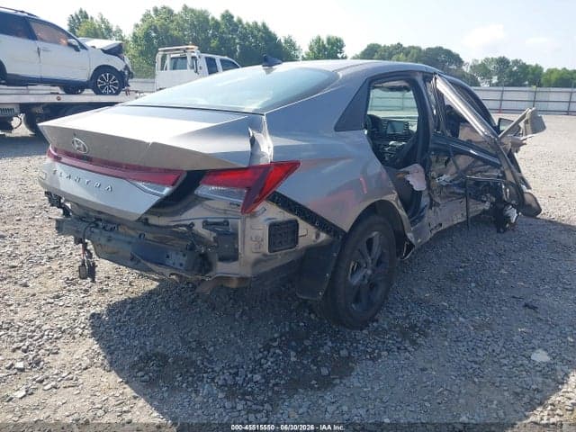 2023 HYUNDAI ELANTRA SEL 4
