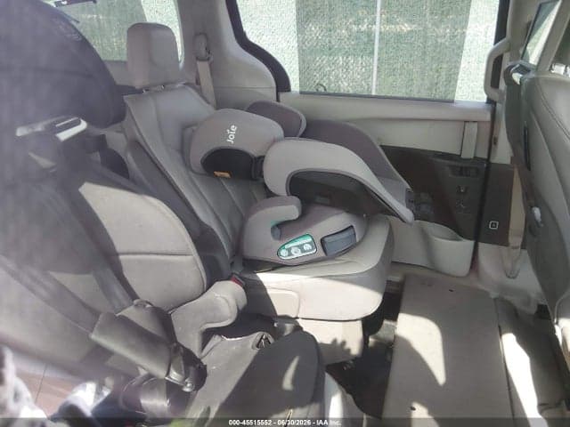 2017 CHRYSLER PACIFICA TOURING-L PLUS 8
