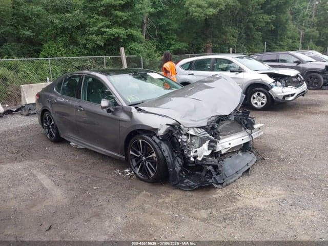 2020 TOYOTA CAMRY XSE - 1