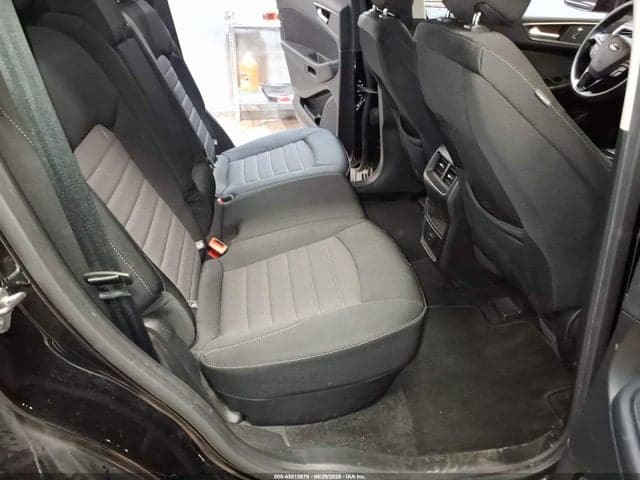 2017 FORD EDGE SE 8